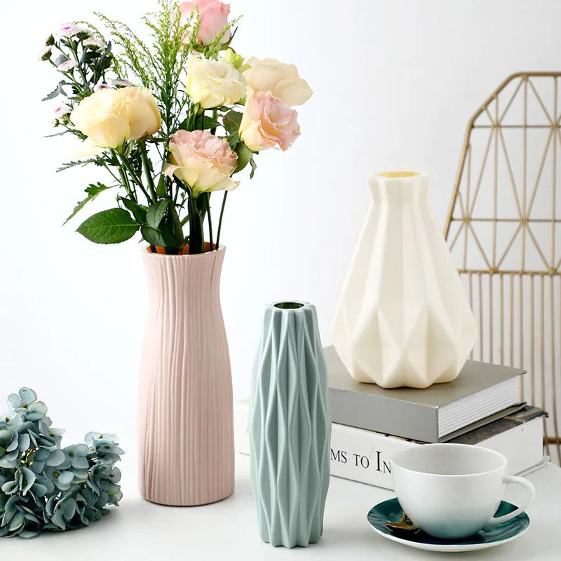 Pastel Minimalistic Flower Vase