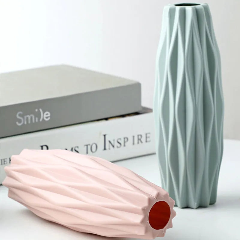 Pastel Minimalistic Flower Vase